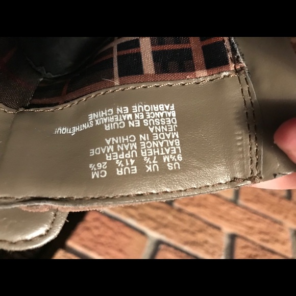 Naturalizer Jenna Bootie with Stud Accents - Picture 5 of 5